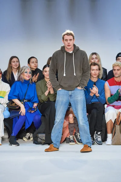 Look 42